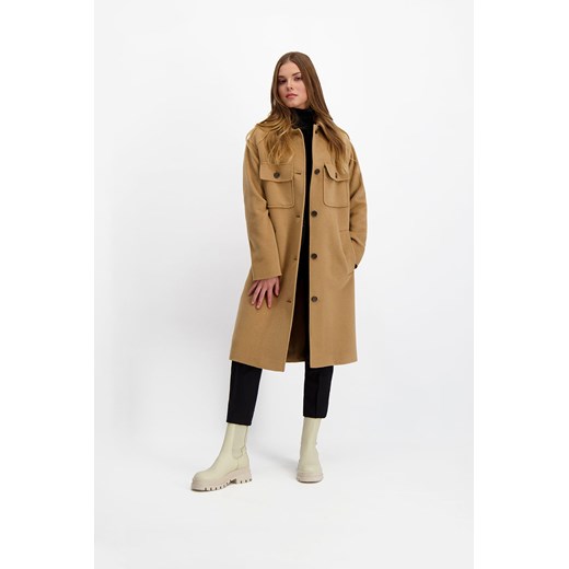 Camelowy płaszcz damski o koszulowym kroju 85797 Lavard M Lavard