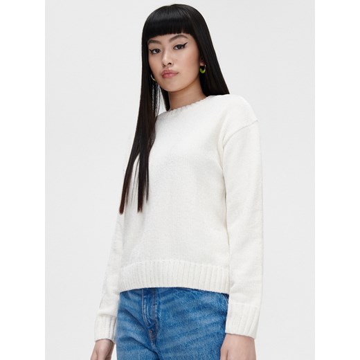 Sweter damski Cropp z okrągłym dekoltem