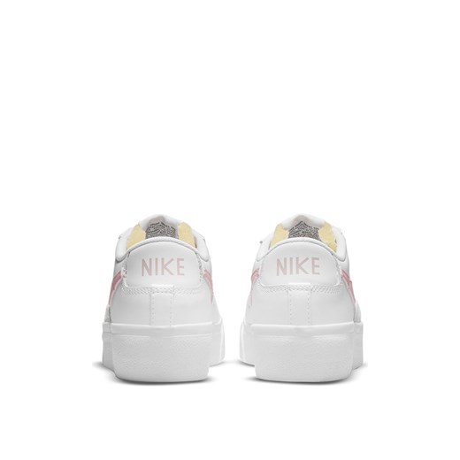 Buty sportowe damskie Nike do koszykówki białe 