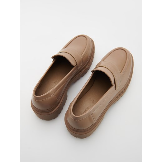 Reserved - Klasyczne loafersy - Beżowy Reserved 38 Reserved