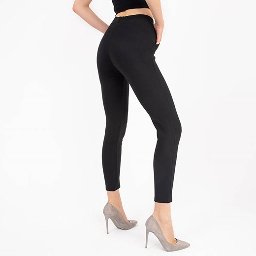 Czarne tregginsy damskie ze złotymi guzikami PLUS SIZE - Odzież Royalfashion.pl 3XL/4XL royalfashion.pl