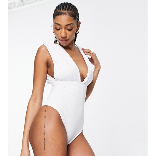 ASOS DESIGN Tall – Biały marszczony strój kąpielowy z materiału z recyklingu z 44 Asos Poland