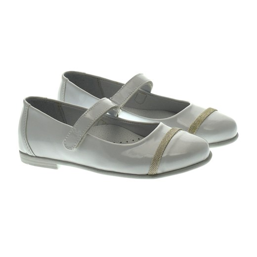 Białe buty komunijne dla dziewczynki Kornecki 06492 Kornecki 35 Sklep Dorotka