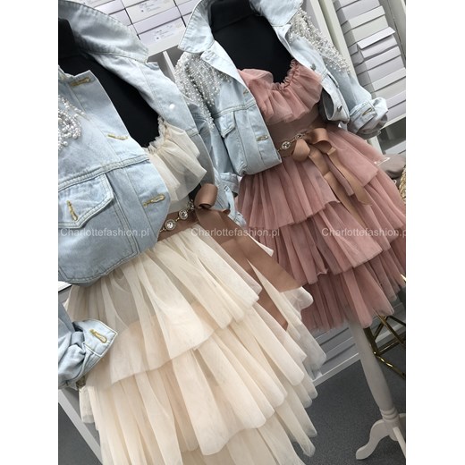 Sukienka tiulowa z paskiem w kolorze waniliowym A1329 Susu S/36 Charlotte Fashion