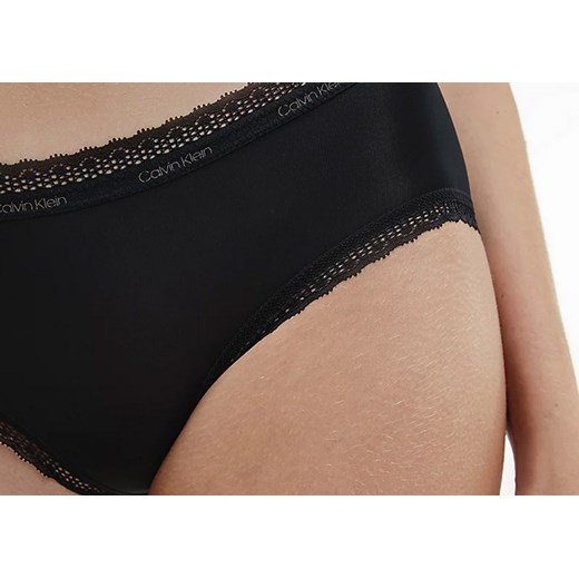 Figi Calvin Klein ze sklepu Darbut w kategorii Majtki damskie - zdjęcie 132148210