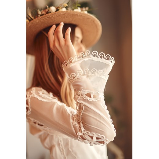 Boho sukienka w haftowane wzory ekri 3239 M/L fasardi.com