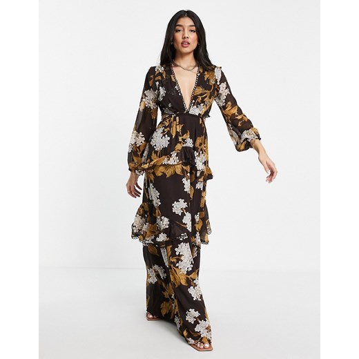 ASOS DESIGN – Zdobiona sukienka maxi w hortensje w kolorze czekoladowym z 38 Asos Poland