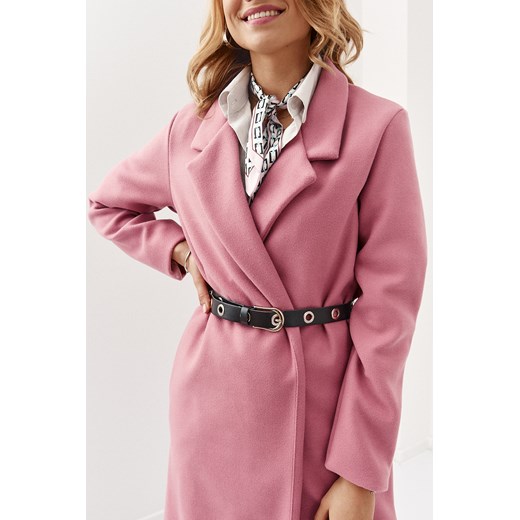 Długi płaszcz z kieszeniami i paskiem brudny róż 7620 UNIW fasardi.com