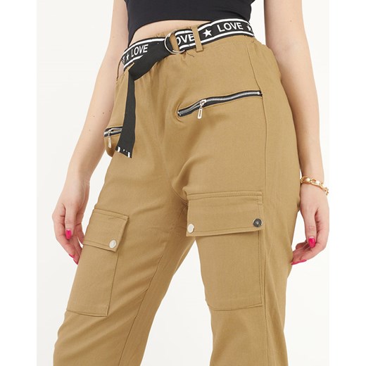 Beżowe damskie spodnie typu bojówki z kieszeniami - Odzież Royalfashion.pl L/XL - 41 royalfashion.pl
