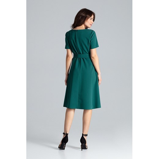 Trapezowa sukienka o klasycznym kroju z paskiem zielona Lenitif XL okazyjna cena Sukienki.shop