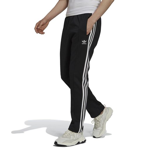 Spodnie adidas Originals Adicolor Beckenbauer Primeblue Track H09115 - czarne ze sklepu streetstyle24.pl w kategorii Spodnie męskie - zdjęcie 134590992