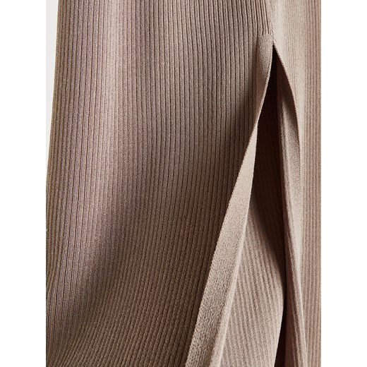Reserved - Dzianinowa sukienka z wiskozą - Beżowy Reserved S Reserved