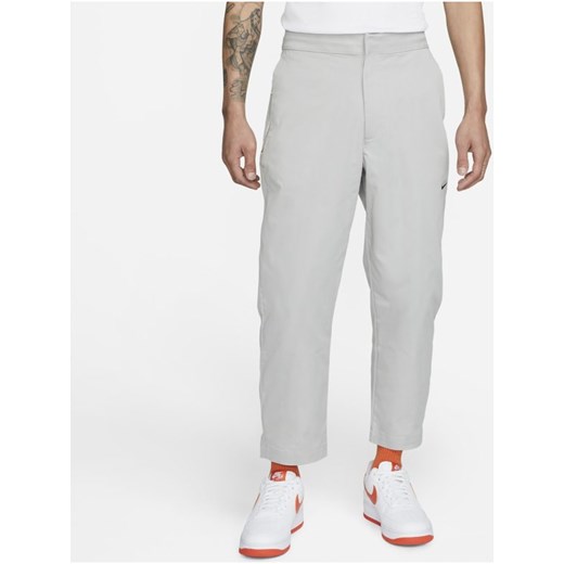 Męskie spodnie bez podszewki o skróconym kroju Nike Sportswear Style Essentials Nike 34 Nike poland