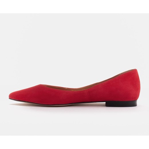 Marco Shoes Baleriny damskie z niskimi bokami czerwone Marco Shoes 40 ButyModne.pl