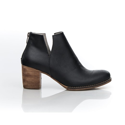 wycięte botki na słupku - skóra naturalna - model 501 - kolor czarny Zapato 38 zapato.com.pl