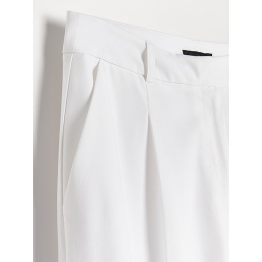 Reserved - Spodnie z wiskozą - Biały Reserved S Reserved