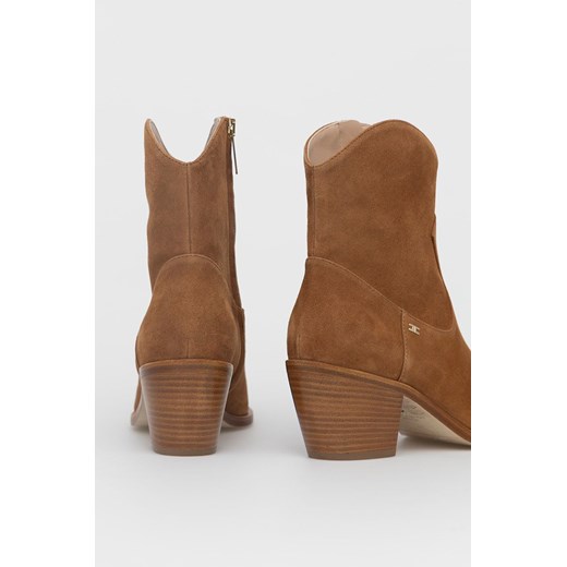 Elisabetta Franchi Kowbojki zamszowe damskie kolor brązowy na słupku Elisabetta Franchi 40 okazja ANSWEAR.com