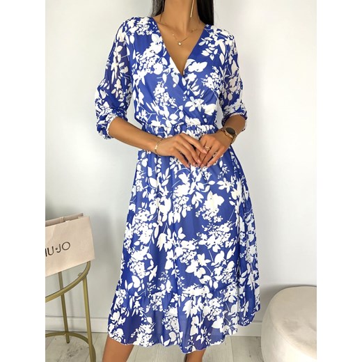 Sukienka Modnakiecka.pl midi z długimi rękawami do pracy elegancka 