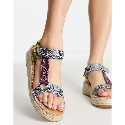 Glamorous – Kolorowe sandały espadryle na płaskiej platformie z zapięciem na Glamorous 40 Asos Poland