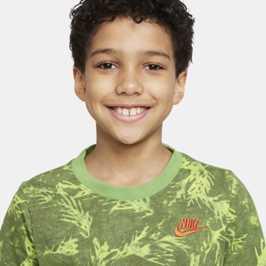 T-shirt dla dużych dzieci (chłopców) Nike Sportswear - Zieleń Nike S Nike poland