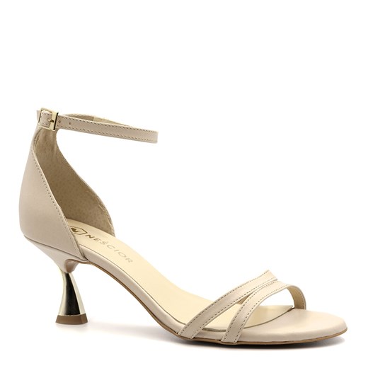 Beżowe skórzane sandały na złotym obcasie 268A ze sklepu NESCIOR w kategorii Sandały damskie - zdjęcie 136893402