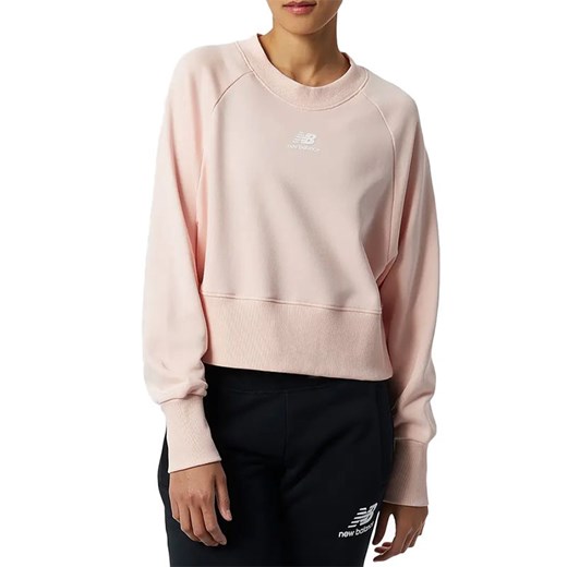 Bluza New Balance WT21554PIE - różowa ze sklepu streetstyle24.pl w kategorii Bluzy damskie - zdjęcie 136899361