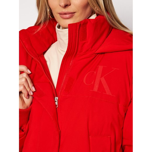 Calvin Klein Jeans Kurtka zimowa J20J214856 Czerwony Regular Fit M okazyjna cena MODIVO