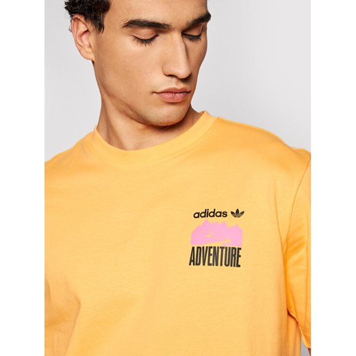 adidas T-Shirt Adventure Mountain Back Print GN2349 Pomarańczowy Regular Fit L okazyjna cena MODIVO