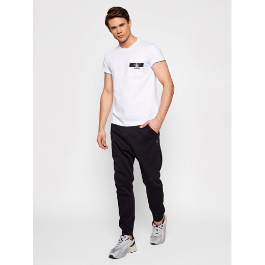 Calvin Klein Jeans T-Shirt J30J317671 Biały Regular Fit XS okazyjna cena MODIVO