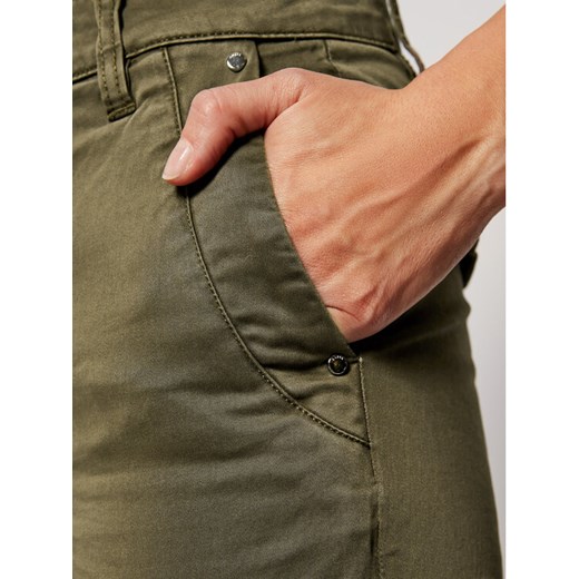 Guess Spodnie materiałowe Sexy Cargo W1RB14 WDPA1 Zielony Slim Fit Guess XS promocja MODIVO