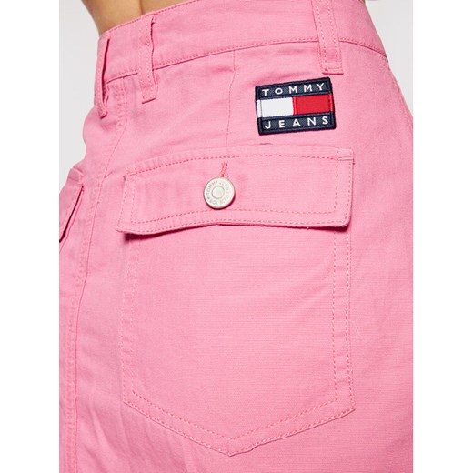 Tommy Jeans Spódnica jeansowa Badge Button Through DW0DW10196 Różowy Regular Fit Tommy Jeans XS okazja MODIVO