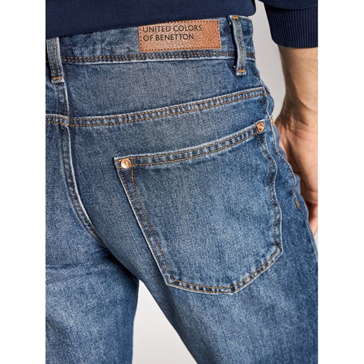 United Colors Of Benetton Jeansy 4AW757B88 Niebieski Regular Fit United Colors Of Benetton 29 promocyjna cena MODIVO