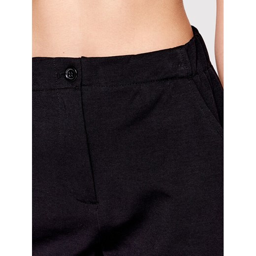 Sisley Spodnie dresowe 4IPRLF00L Czarny Regular Fit Sisley 44 MODIVO