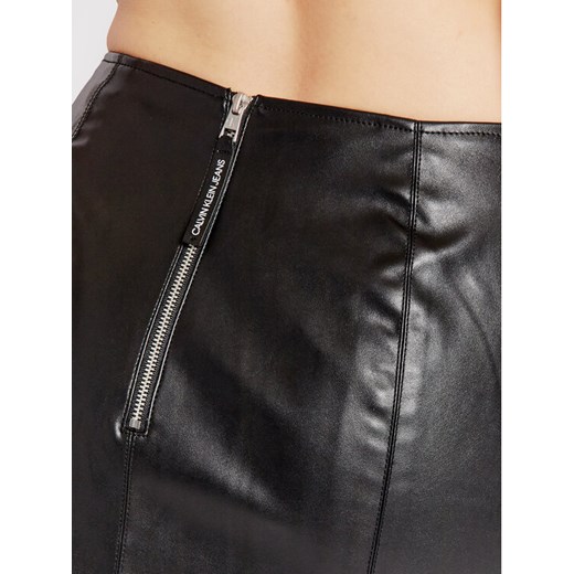 Calvin Klein Jeans Spódnica z imitacji skóry J20J216454 Czarny Slim Fit M promocyjna cena MODIVO