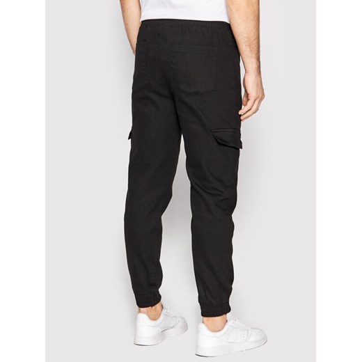 Outhorn Joggery SPMJ600 Czarny Relaxed Fit Outhorn XL MODIVO