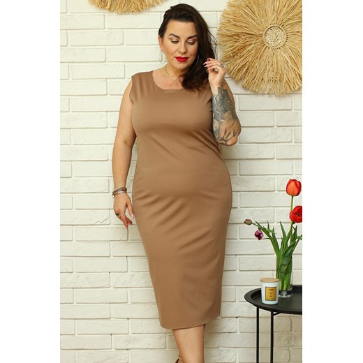 Sukienka ołówkowa z ozdobnym zamkiem z tyłu HONORATA beżowa Karko Plus Size karko.pl
