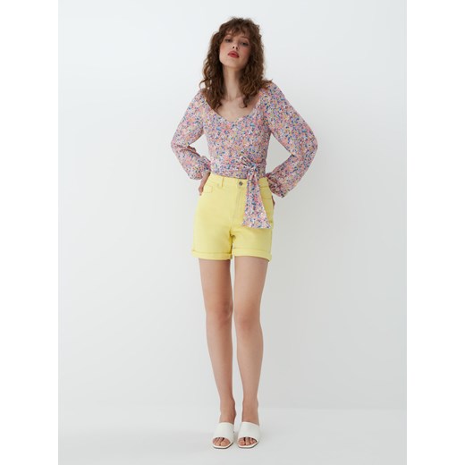Mohito - Jeansowe szorty Eco Aware - Żółty Mohito 36 Mohito