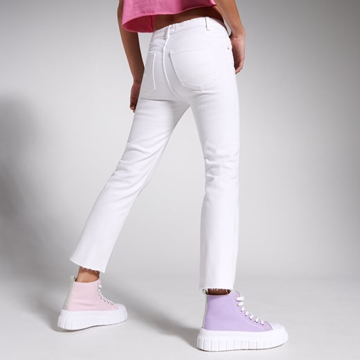 Sinsay - Jeansy skinny mid waist - Biały Sinsay 42 Sinsay