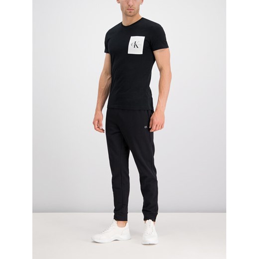 Calvin Klein Jeans T-Shirt J30J312993 Czarny Regular Fit L okazja MODIVO