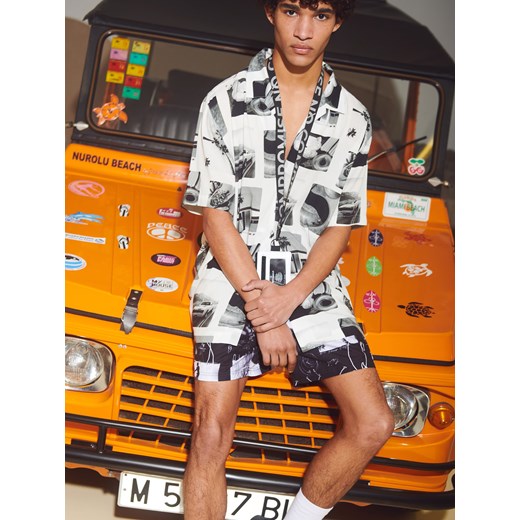 Cropp - Biała koszula z nadrukami - Biały Cropp XXL Cropp