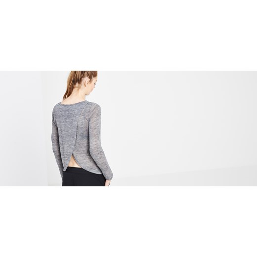 SWETER YFL Z ROZCIĘCIEM NA PLECACH reserved szary rozcięcie