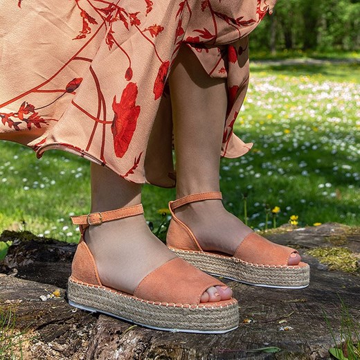 Royalfashion Pomarańczowe damskie sandały na platformie Dalila ze sklepu royalfashion.pl w kategorii Sandały damskie - zdjęcie 141003844