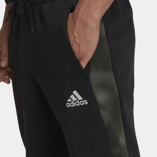 Spodnie męskie Essentials Camo Print Fleece Adidas M SPORT-SHOP.pl