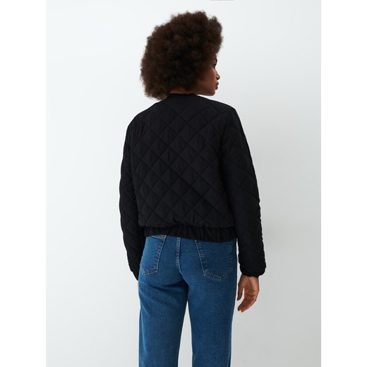 Mohito - Kurtka bomberka z asymetrycznym zapięciem - Czarny Mohito 40 Mohito