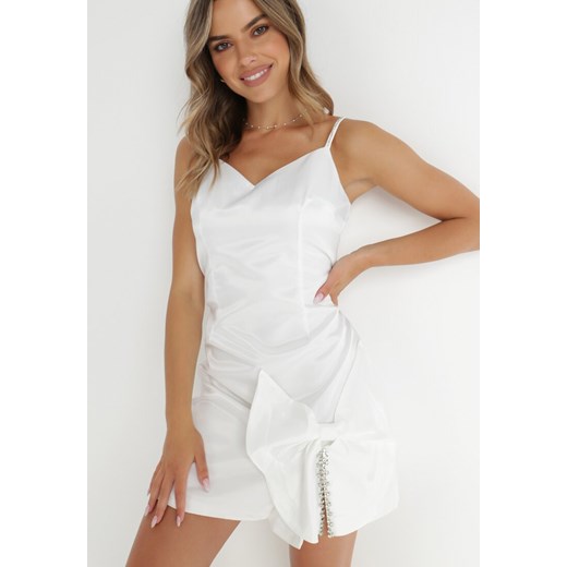 Biała Sukienka Cobpey ze sklepu Born2be Odzież w kategorii Sukienki - zdjęcie 141499901