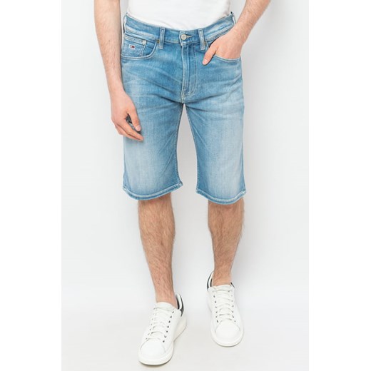 szorty jeansowe tommy jeans dm0dm08041 niebieskie ze sklepu Royal Shop w kategorii Spodenki męskie - zdjęcie 141567033