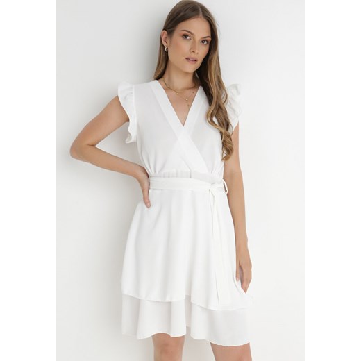 Biała Sukienka Kopertowa z Falbankami i Wiązaniem Dalim ze sklepu Born2be Odzież w kategorii Sukienki - zdjęcie 141769590