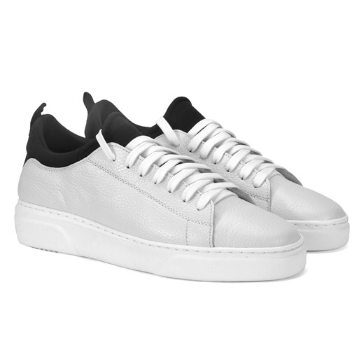 Białe sneakersy MARK II ze sklepu Domenoshoes w kategorii Buty sportowe męskie - zdjęcie 141911403