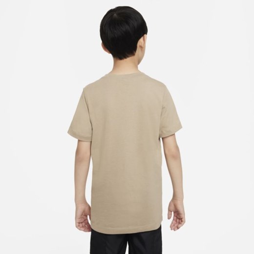 Bawełniany T-shirt dla dużych dzieci Nike Sportswear - Brązowy Nike XS Nike poland