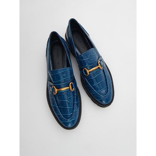 Reserved - Loafersy z imitacji krokodylej skóry - Niebieski Reserved 40 Reserved